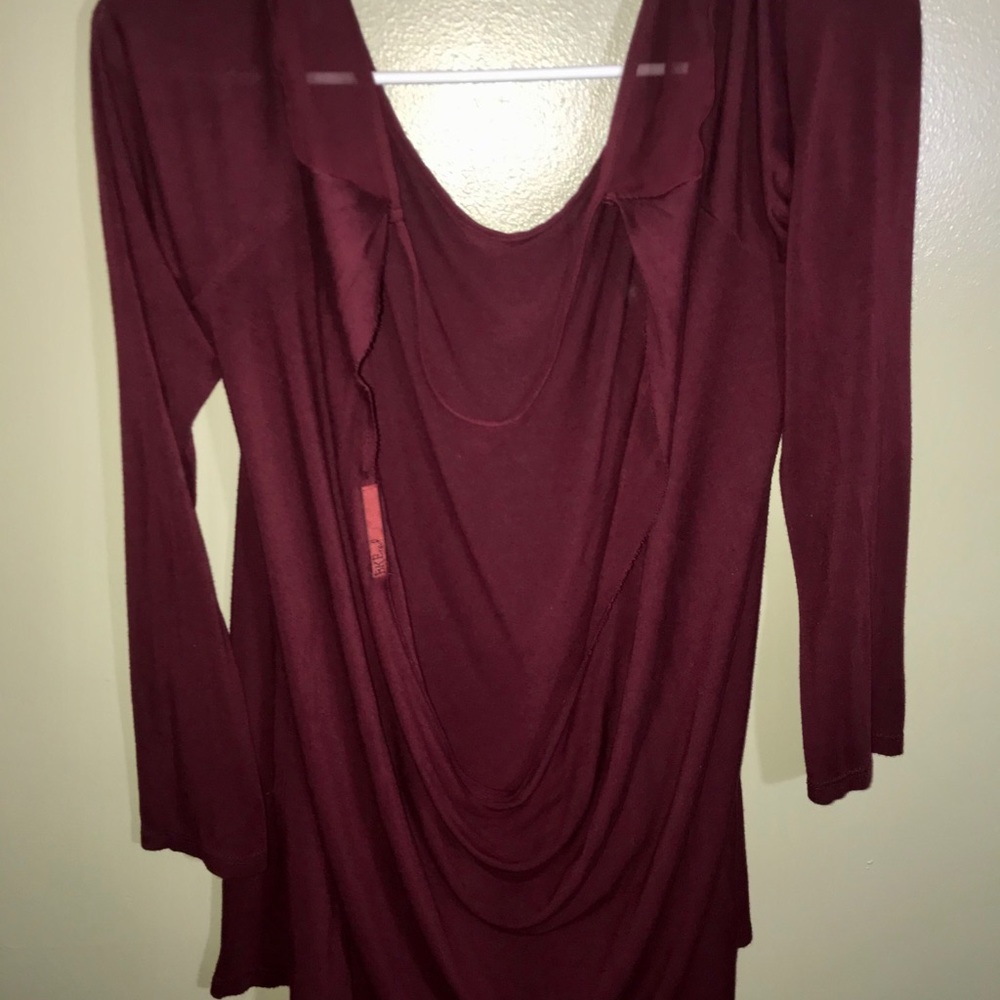 Backless long sleeved top